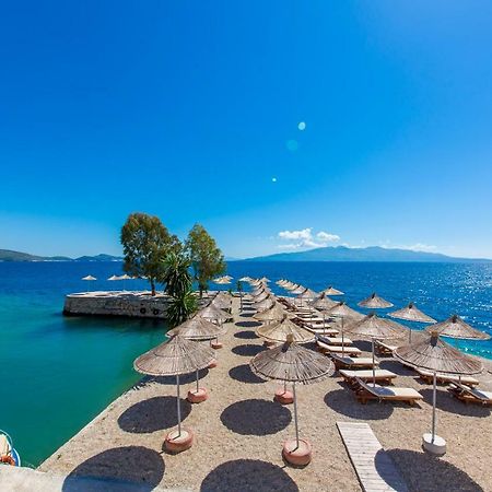 Hotel Saranda Palace Exterior photo